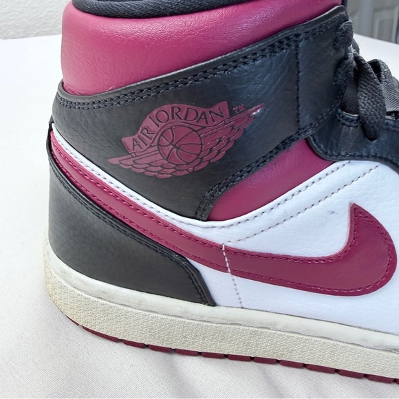Nike Air Jordan 1 Mid \'Bred Toe main image 8